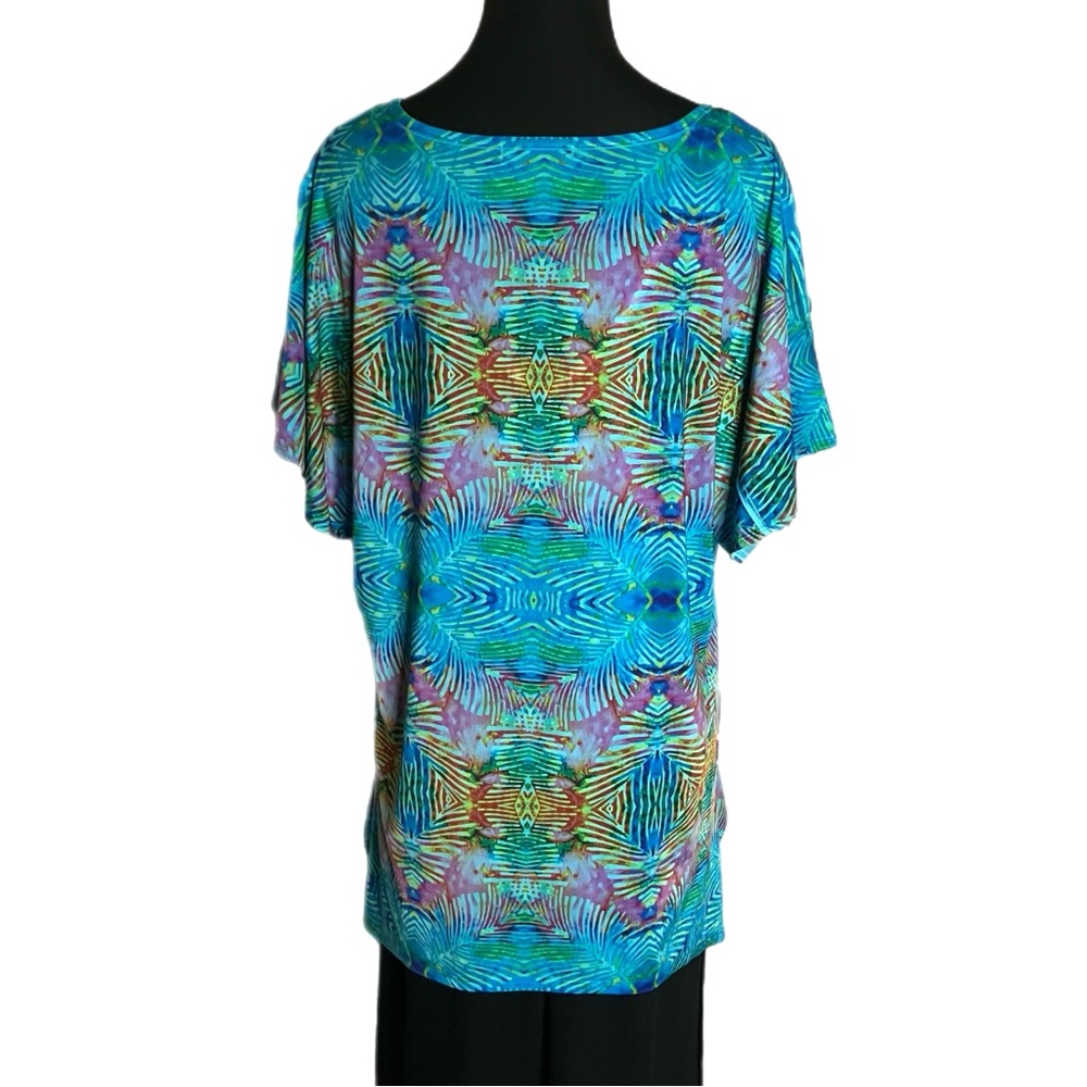 Notations Woman Kaleidoscope Print Sharkbite Tunic 1X - Picture 5 of 9